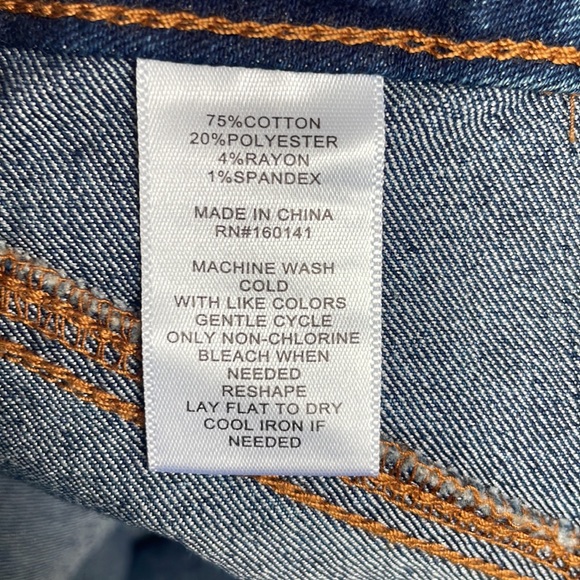 NWT Frye Button Front Jean Skirt. Size 16W - Picture 8 of 8